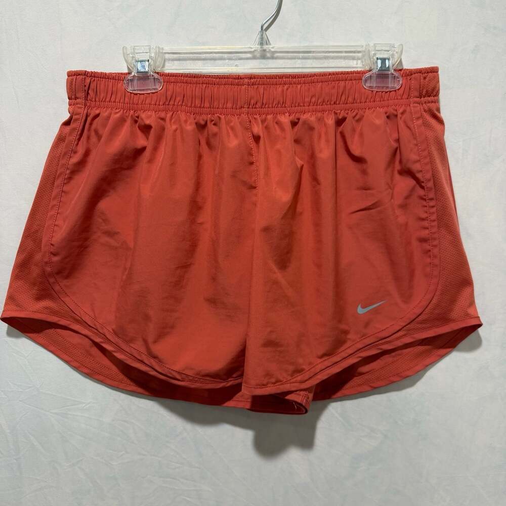 Nike Women's Dri-FIT Tempo 3-inch Running Shorts in Picante Red, Size XL